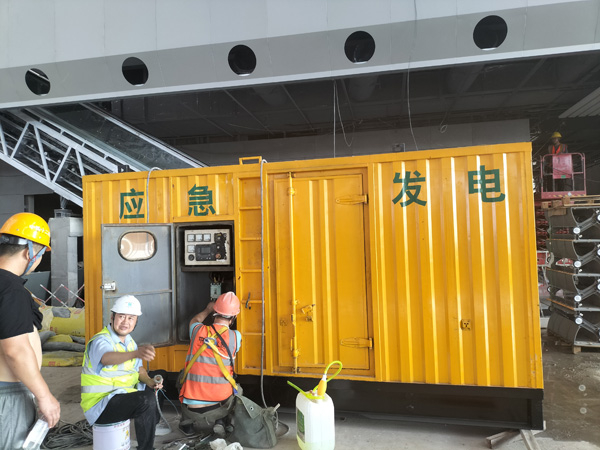 连城怎样判断空气滤清器是否需要更换？